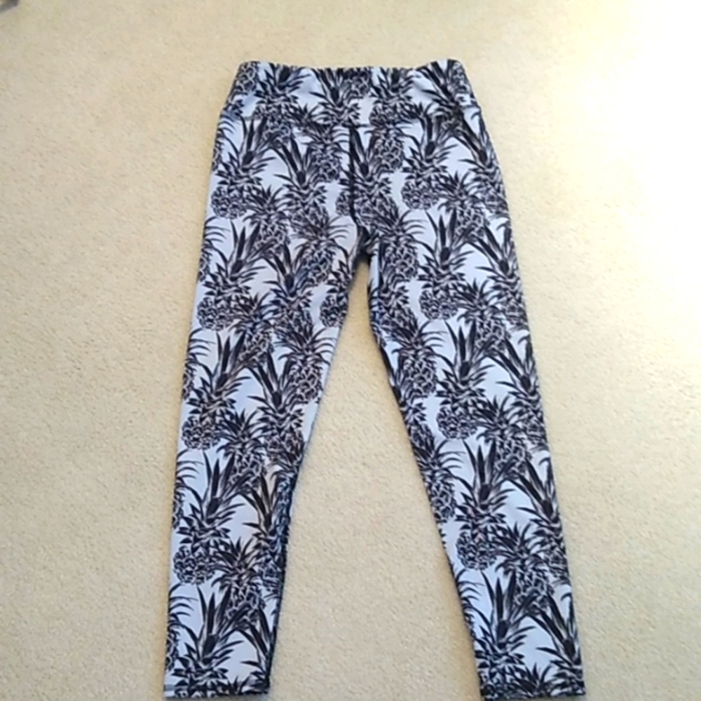 EVCR women's athletic workout leggings with a cool pineapple design. - Picture 2 of 4